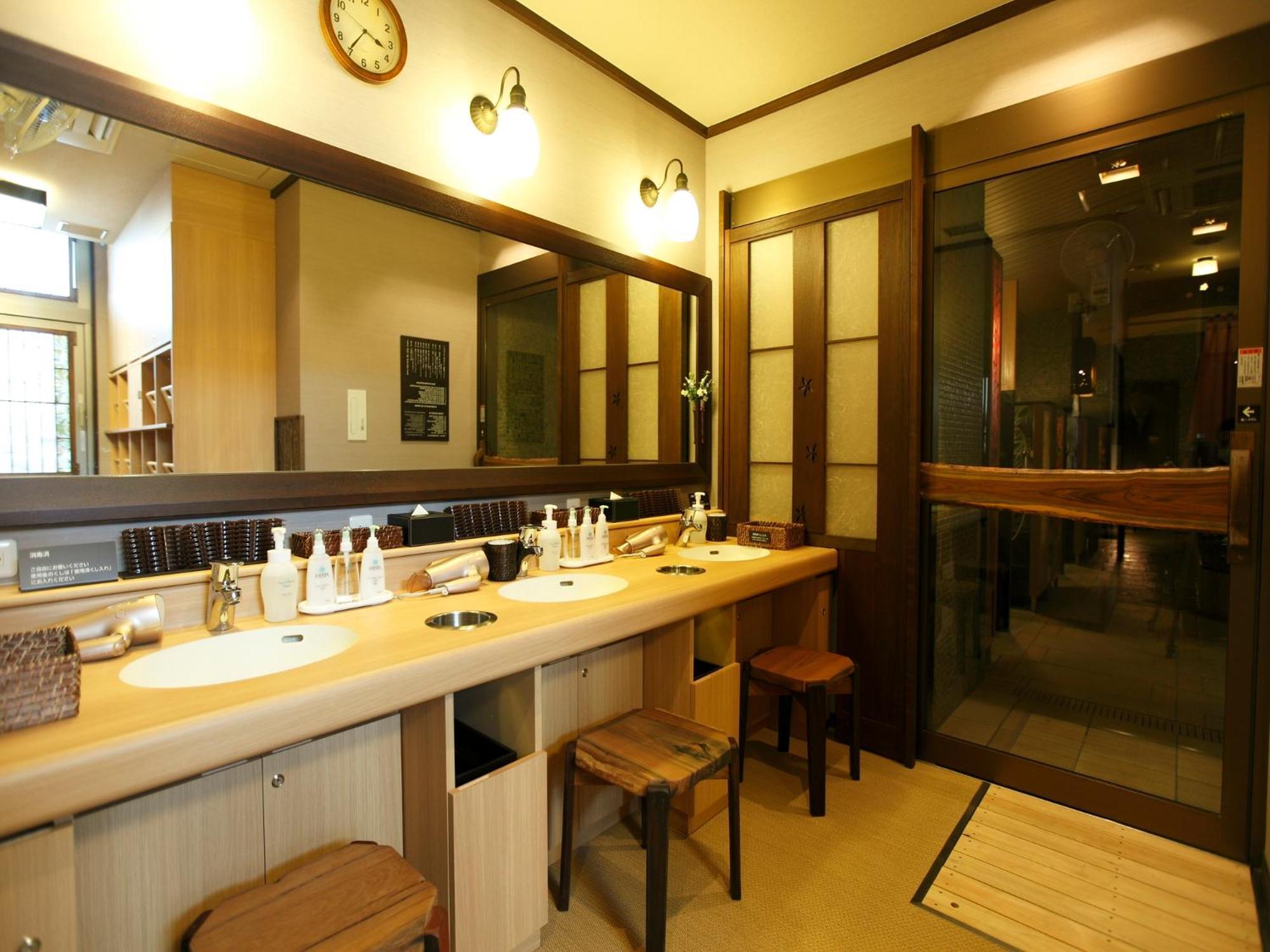 Dormy Inn Premium Wakayama Natural Hot Spring Екстериор снимка
